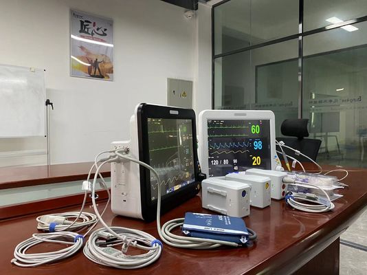 멀티 파라미터 ICU 심장 모니터, 병원 비탈 기기 15인치 디스플레이
