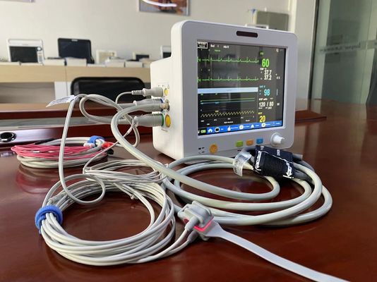 EtCO2, ECG, SPO2, NIBP와 임시 측정과 가지고 다닐 수 있는 신생아 환자 모니터