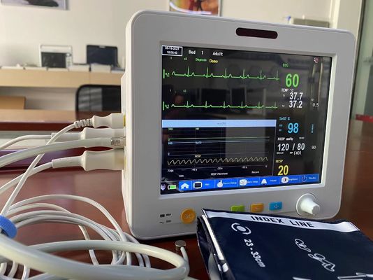 경량 8.4 인치 가지고 다닐 수 있는 환자 모니터, ECG SPO2 NIBP 임시 생명징후 모니터