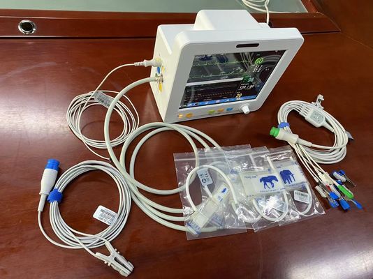 가지고 다닐 수 있는 수의학 생명징후는 EtCO2 ECG SPO2 NIBP와 임시 측정으로 모니터링합니다